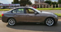 BMW 320i F30 2012