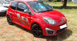 RENAULT TWINGO SPORT